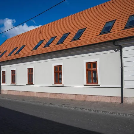 Kossuth Apartmanhaz Apartment