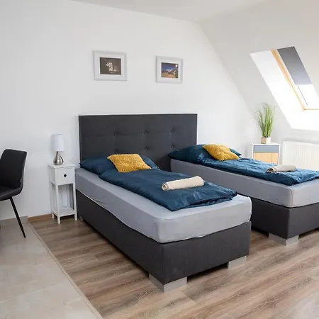 Kossuth Apartmanhaz Apartment Tata