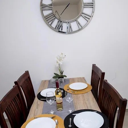 Kossuth Apartmanhaz *