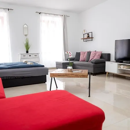 Kossuth Apartmanhaz