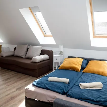 Kossuth Apartmanhaz