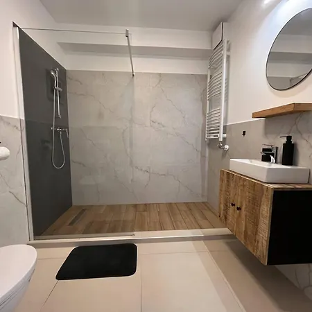 Kossuth Apartmanhaz Апартаменты