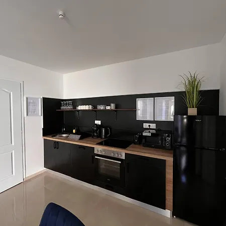 Апартаменты Kossuth Apartmanhaz