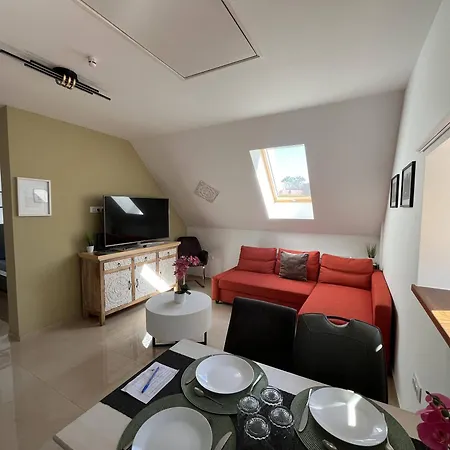 Апартаменты Kossuth Apartmanhaz