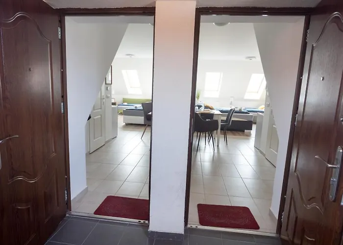 아파트 Kossuth Apartmanhaz