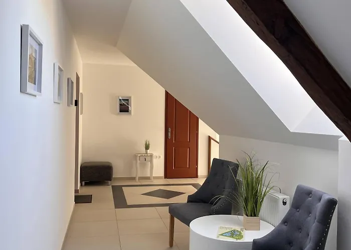 Kossuth Apartmanhaz * 터터